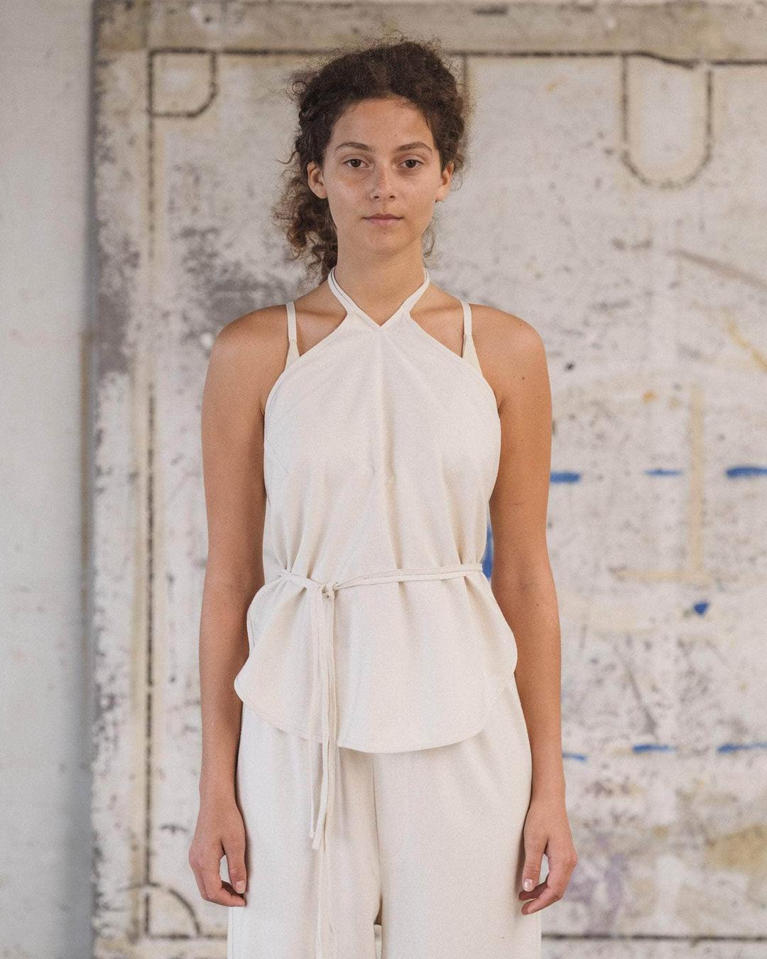 3 월 - UNDYED / M