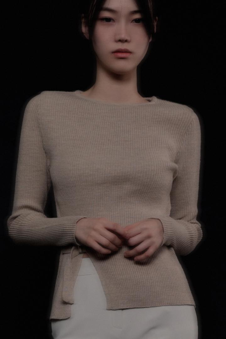 [NEW SEASON 20%] 버클장식 컷오프 울50 골지니트