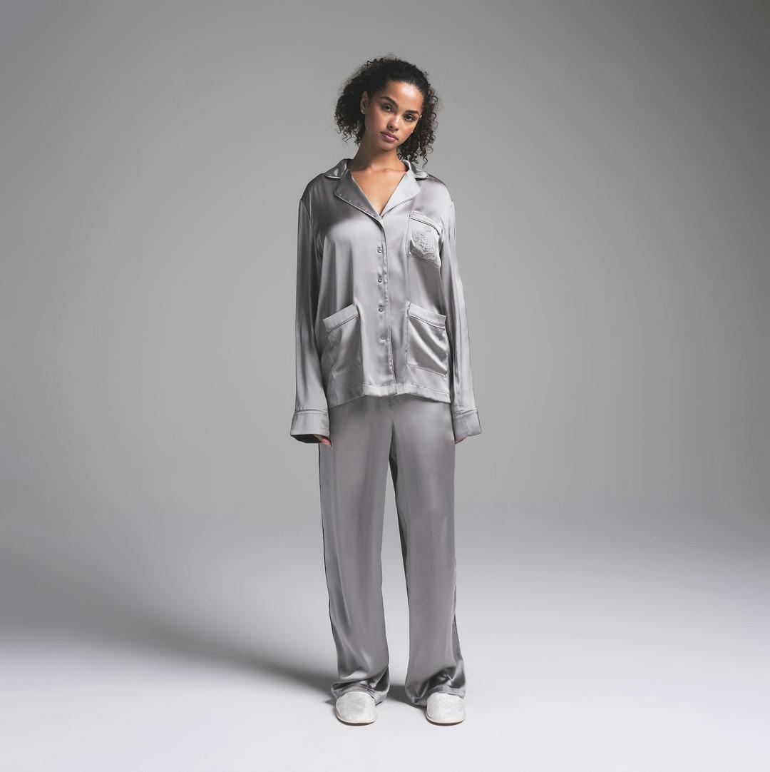 SKIMS HOTEL SHINE LONG SLEEVE BUTTON UP SLEEP SET | MIRROR