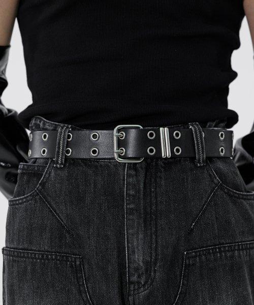 Maximal Eyelet Belt