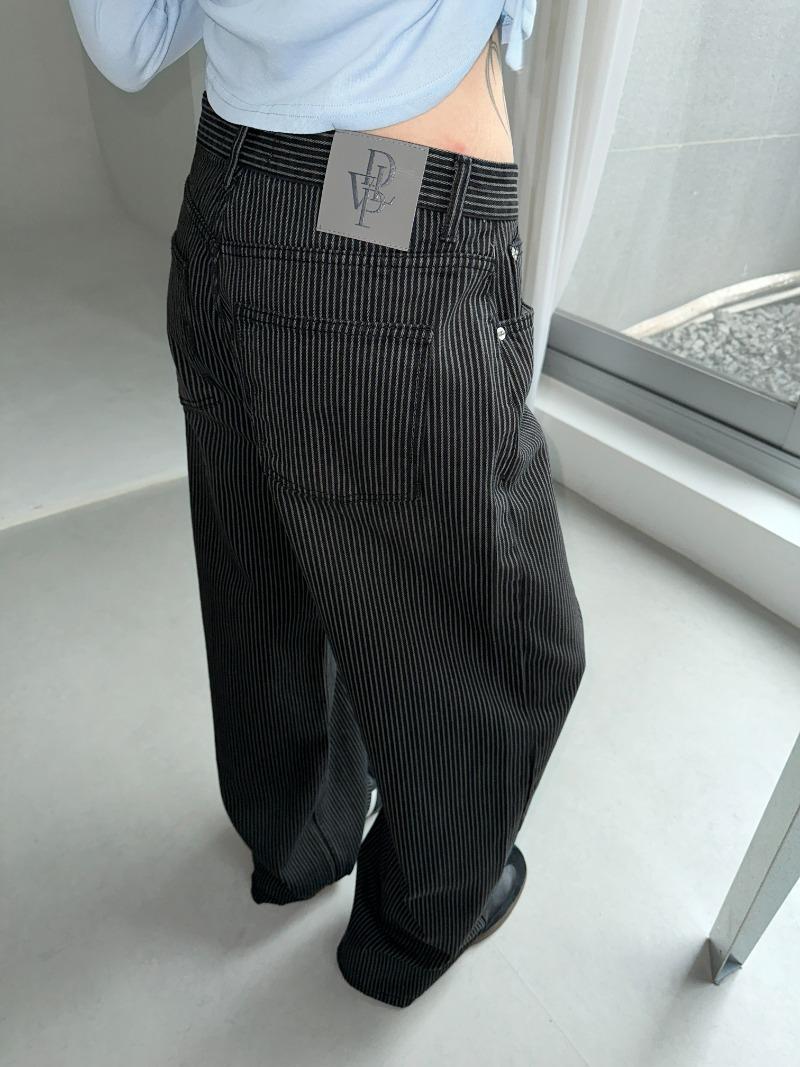 Black stripe washing denim pants