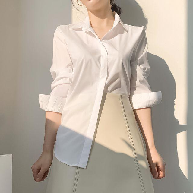 기본 슬림핏 화이트 정장 셔츠 카라 블라우스_오드리버블_2