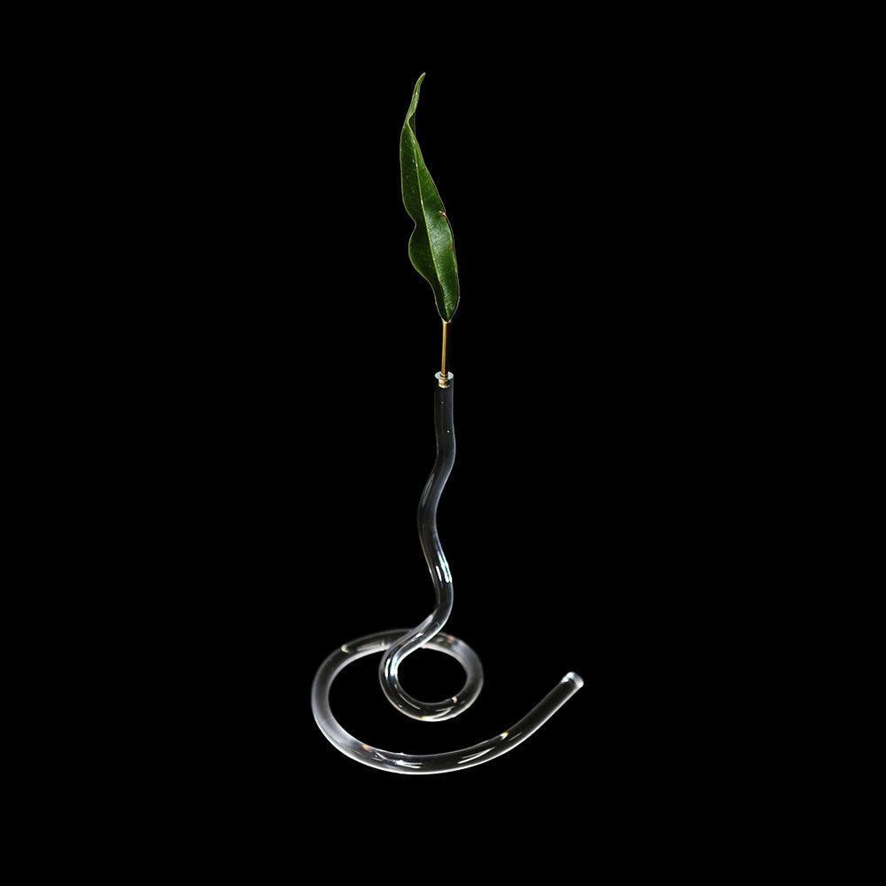 blankwind_line leaf holder