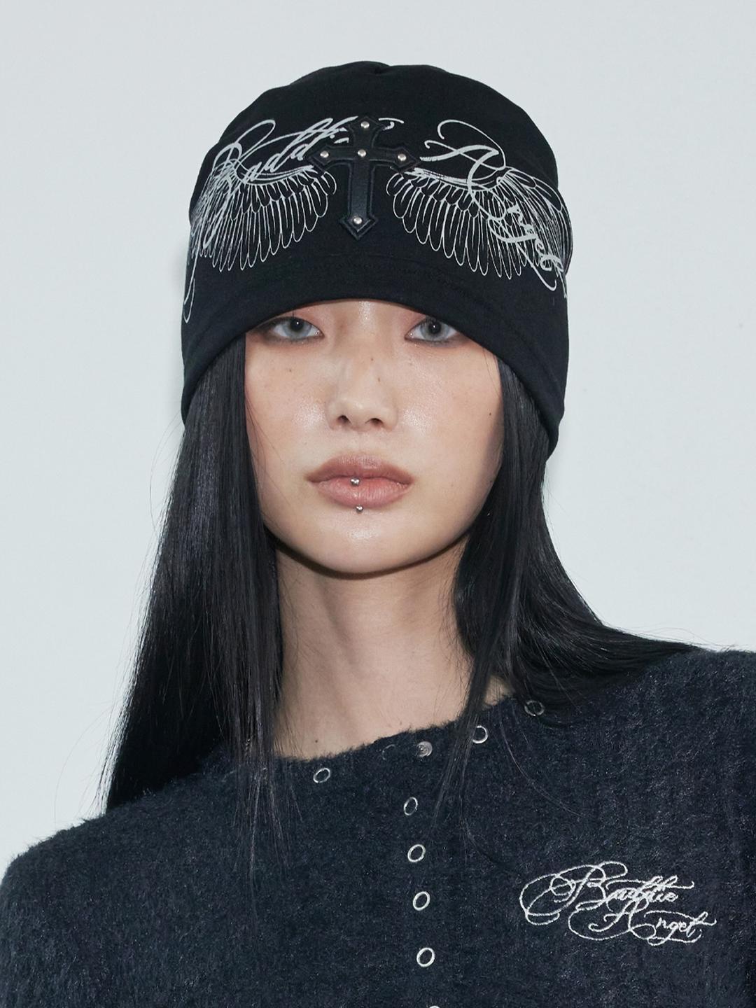 BADDIE ANGEL CROSS BEANIE_BLACK