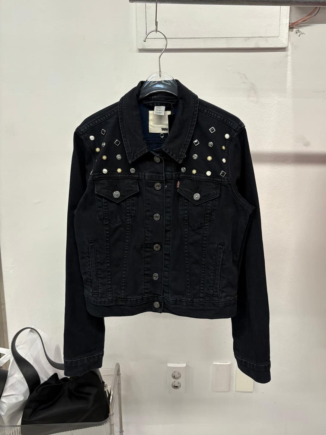 Levi’s stud jacket  | 후루츠패밀리