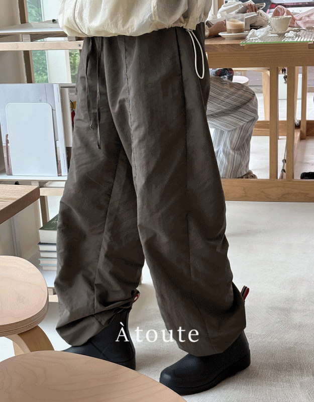 어튜트 (6차당일)made/오슬로 투웨이 조거(카키브라운)