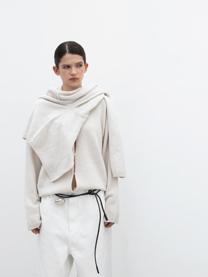 Wool crewneck cardigan (ivory)