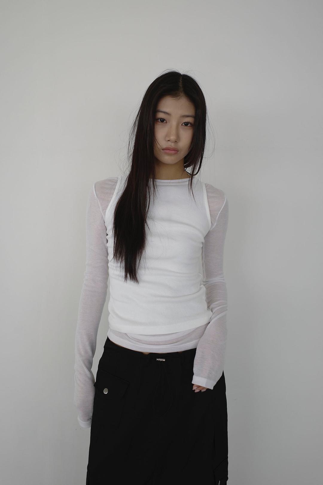 BOAT NECK SLEEVELESS (IVORY)