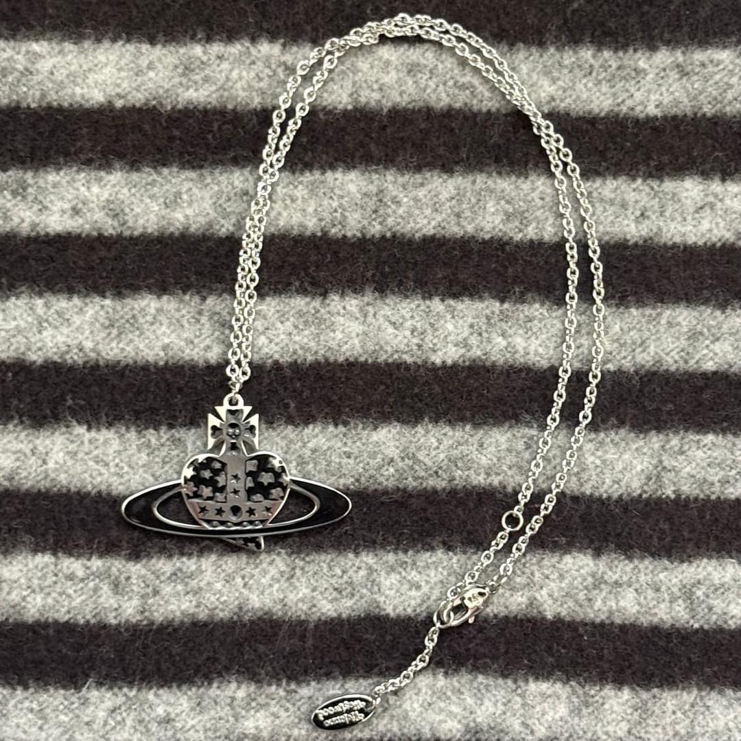 비비안웨스트우드 디아망떼 하트 성조기 목걸이 | 후루츠패밀리