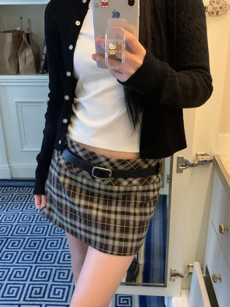 브라운 체크 A라인 미니 스커트