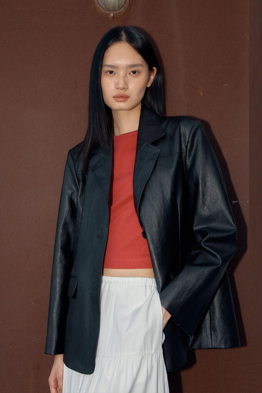 Over Faux Leather Blazer (Black)