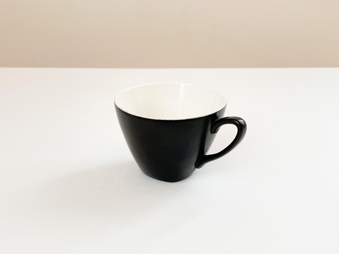 1955 midwinter ebony & ivory tea cup