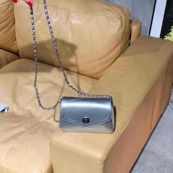 Chain mini bag