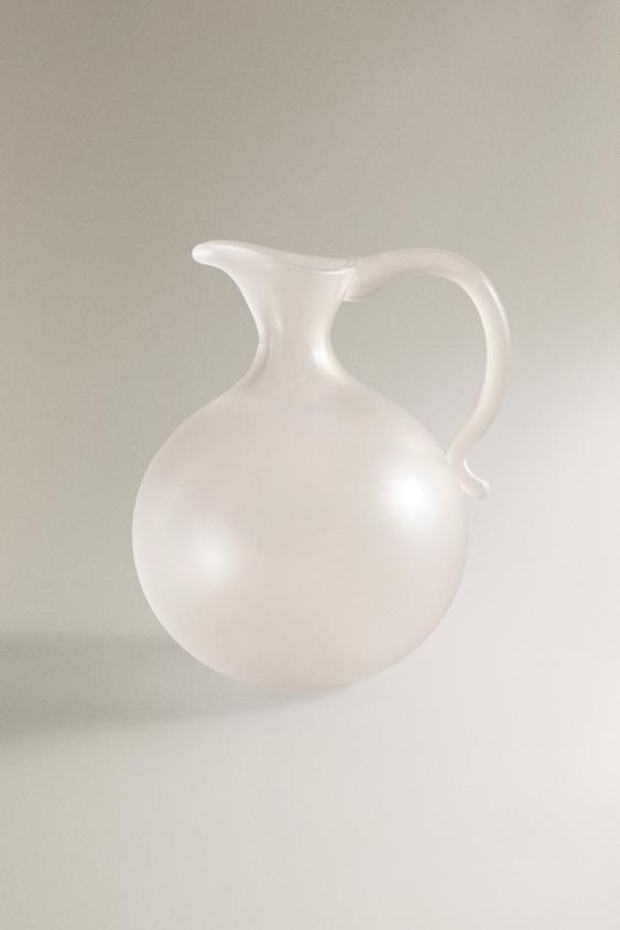 SATIN GLASS PITCHER I COLIN KING