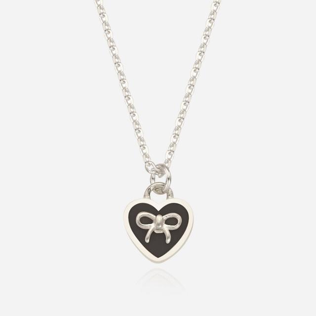 타티아나 (SILVER925)Heart Cubic chips Heart Necklace NZ2031