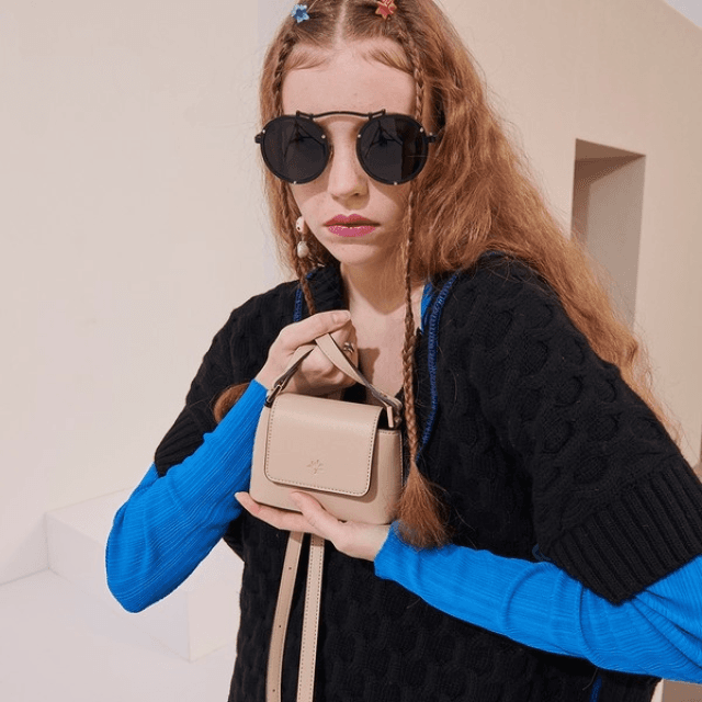 [몽삭]모니카 미니 바게트백 베이지 AP15-2174-BE_P314697128