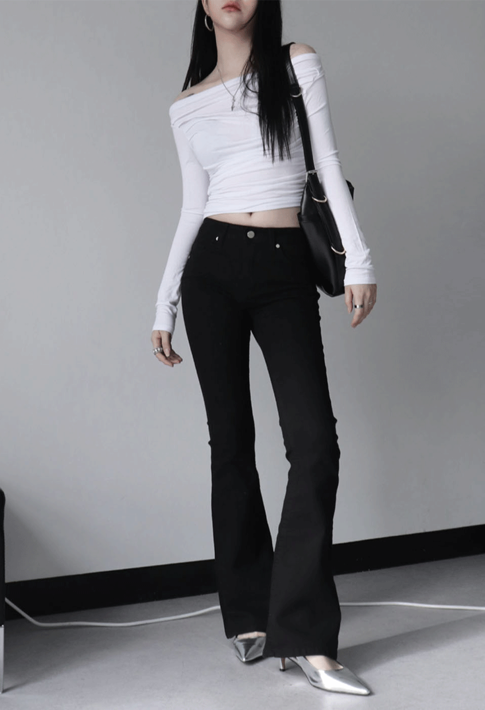 low-rise span bootcut denim
