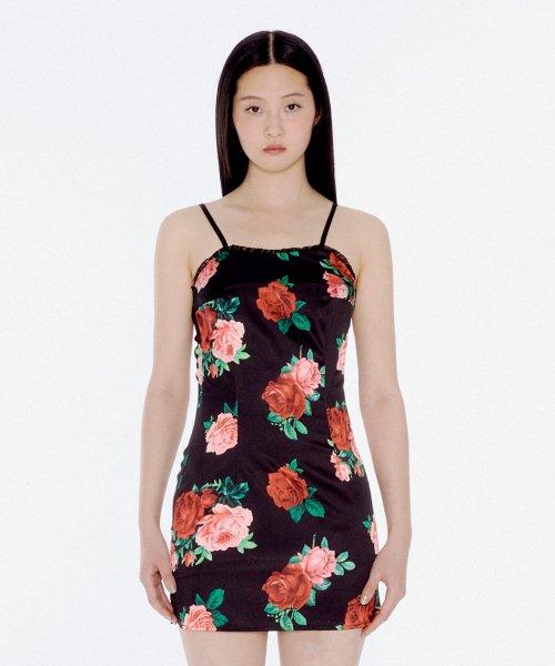 유희 YOUHEE YOUHEE LETTERING SATIN FLARE MINI DRESS BLACK