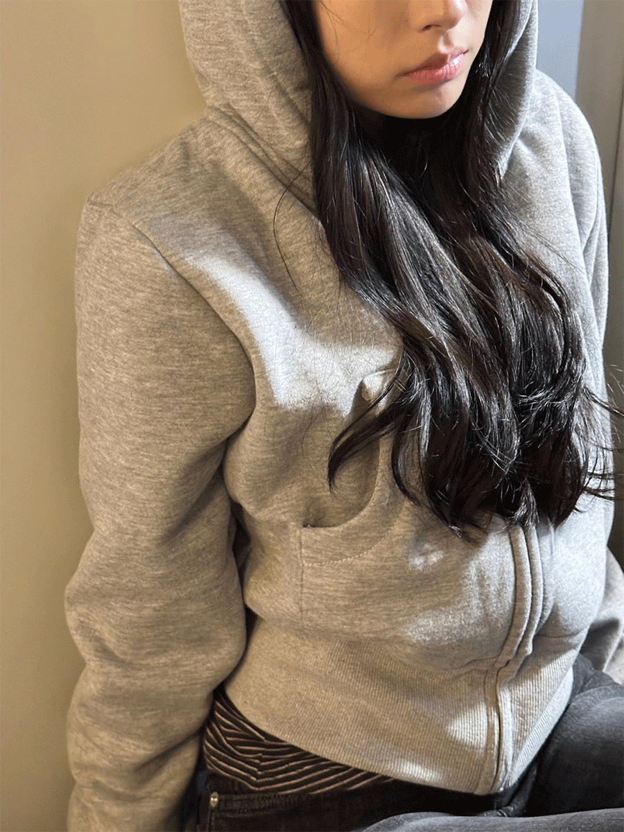 사토미라디오 Regular zip hoodie