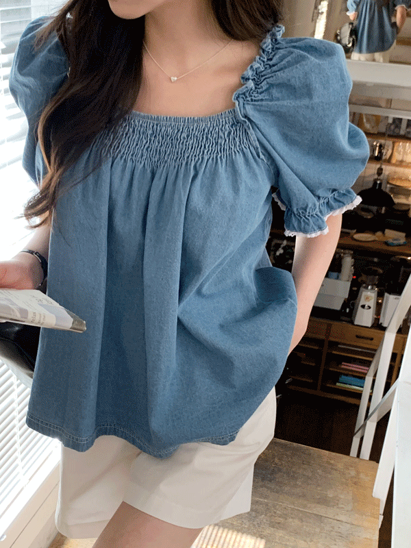 데밀릭 어깨퍼프 오프숄더 청 블라우스