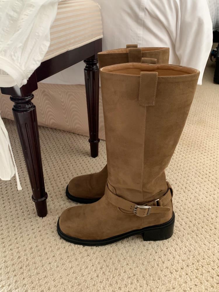 도쿄 스웨이드 버클 부츠