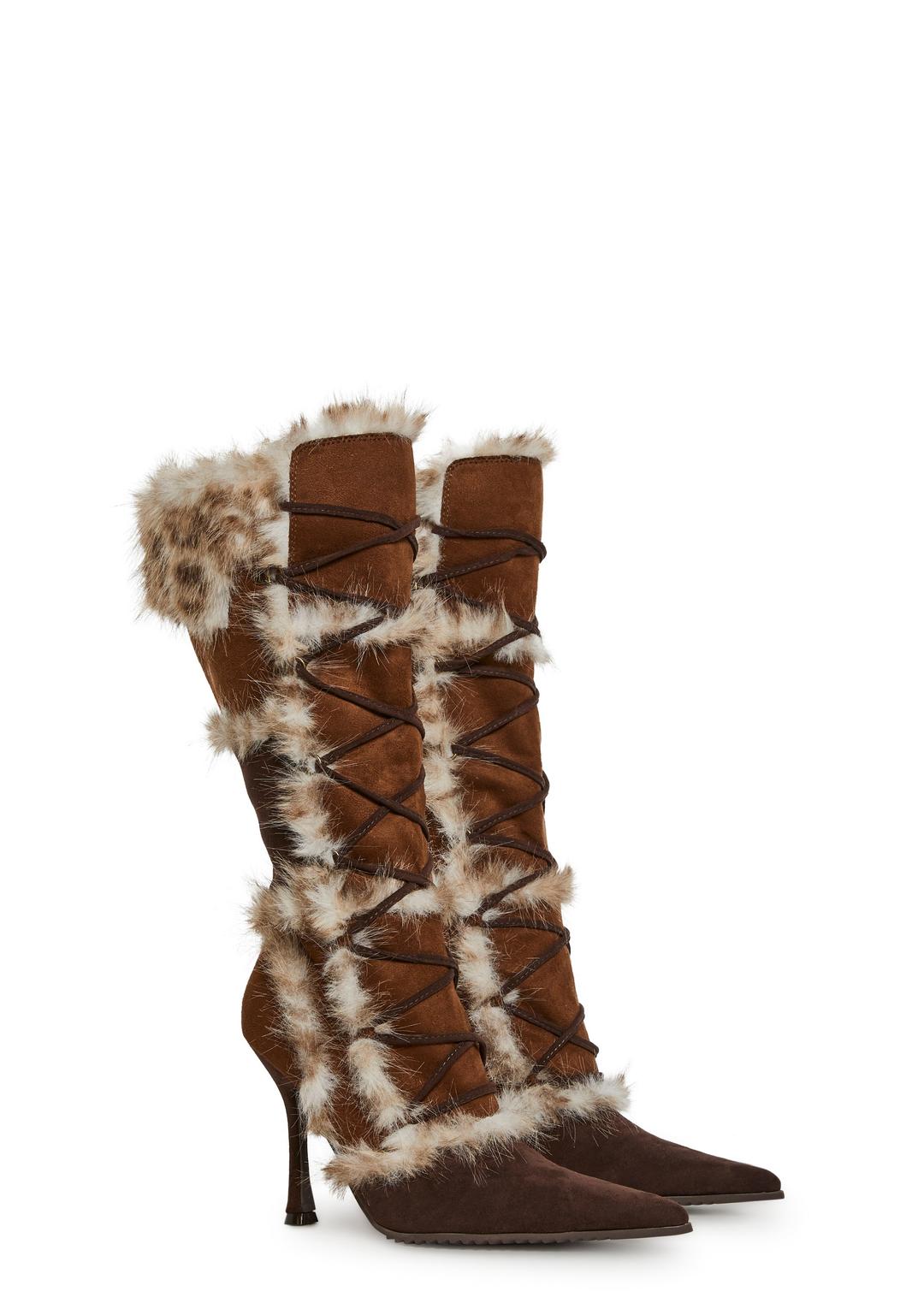 Delightful Kismet Faux Fur Boots - BROWN / US 5
