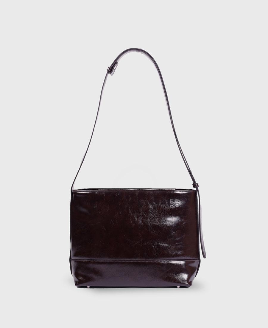 이피 플레인백 다크브라운 숄더백