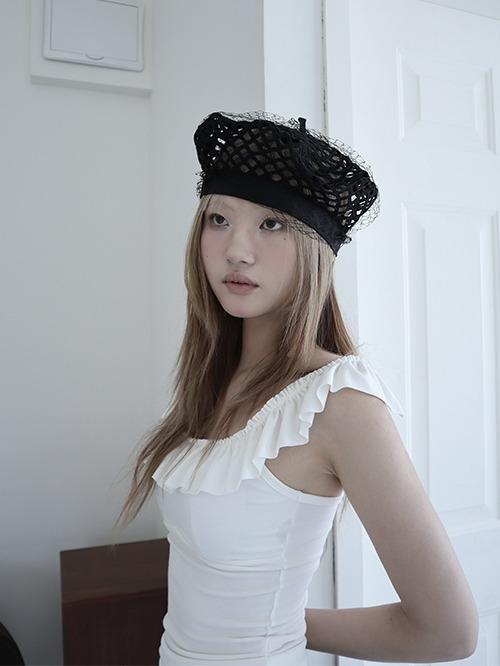 BLACK LACE BERET