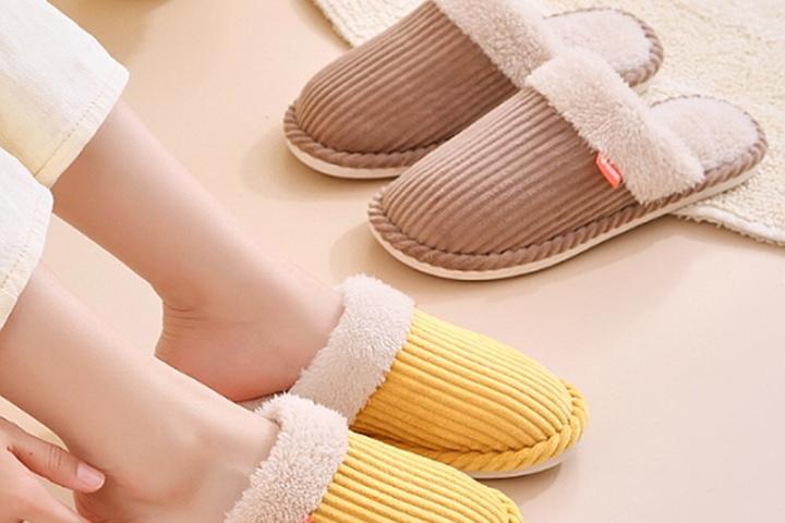 1+1 겨울 실내화 슬리퍼 거실화 방한 털실내화 털슬리퍼 룸슈즈 4color