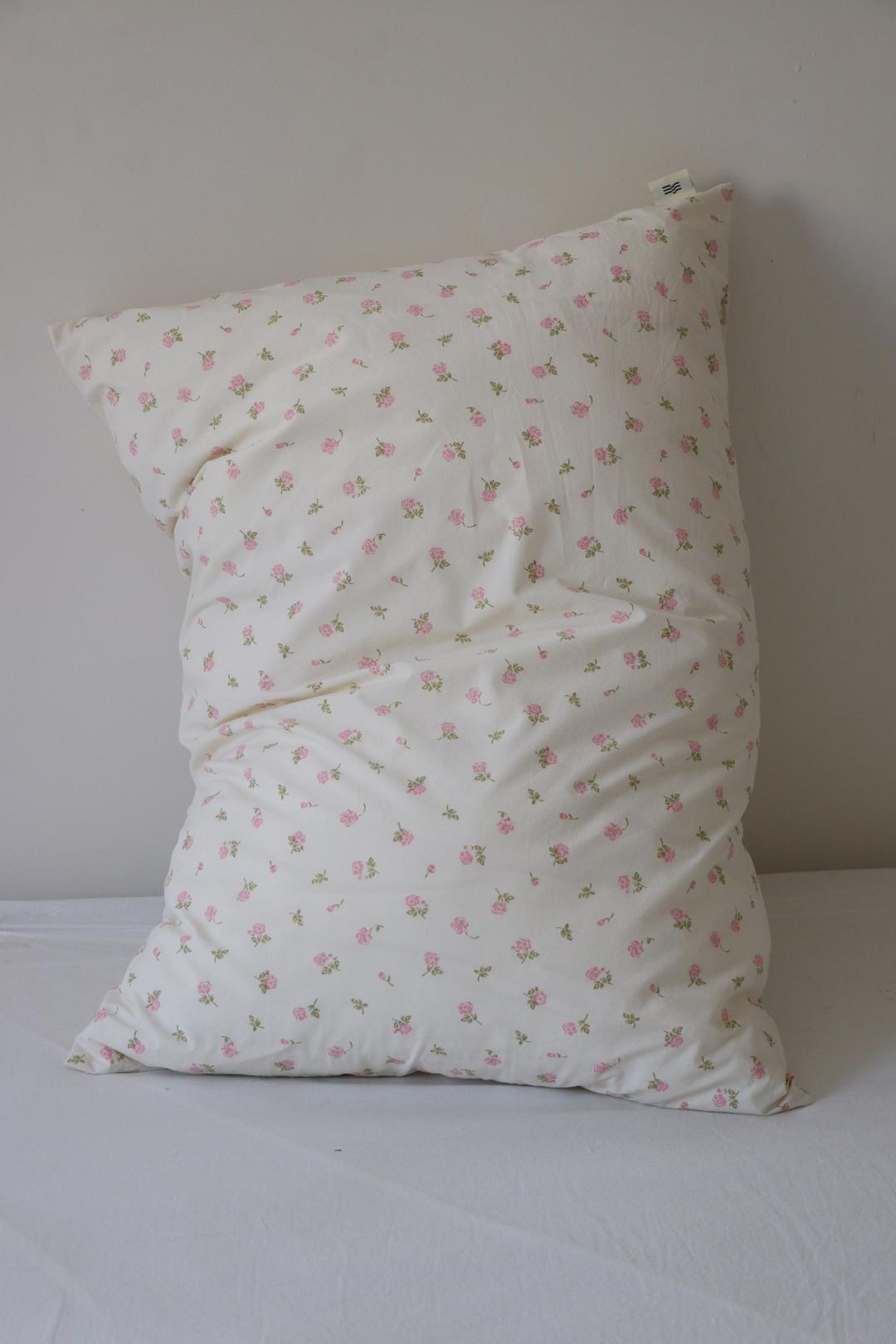 Pink flower pillow cover