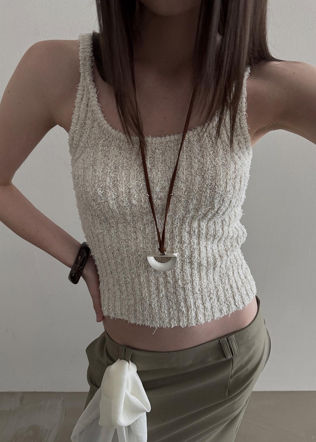 TEXTURED BOUCLÉ KNIT CAMI [IVORY]