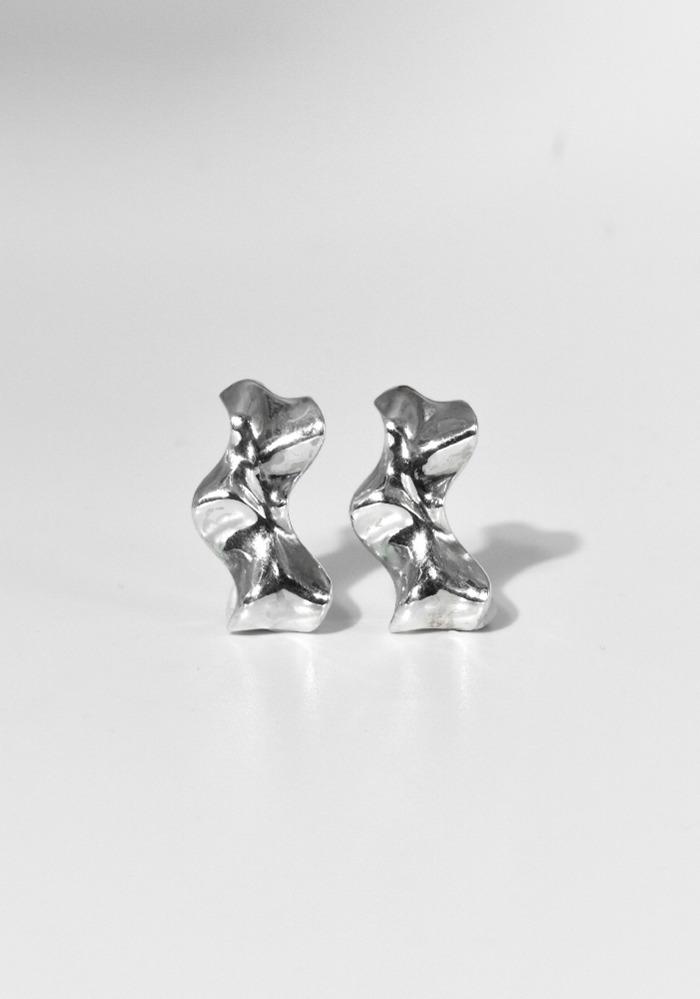 Frill Earring