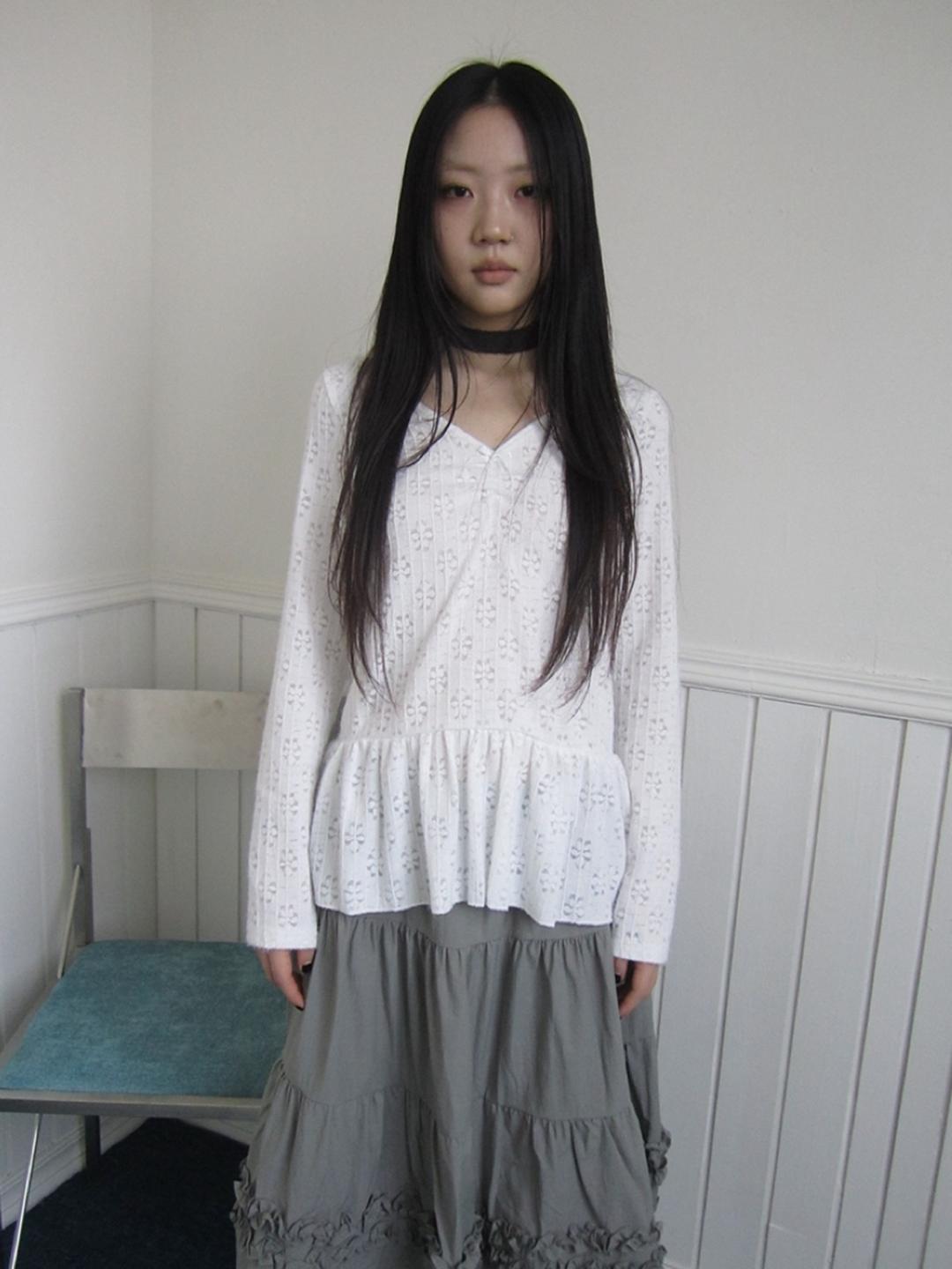 ang:project Sub V-neck Hollow Lace Long Sleeve