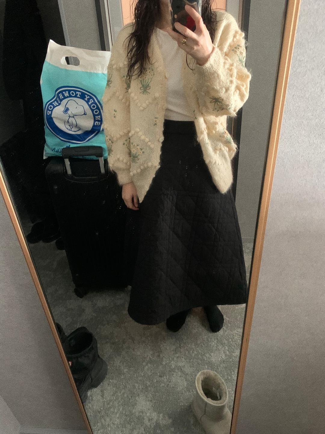물결 패딩 스커트 / 블랙