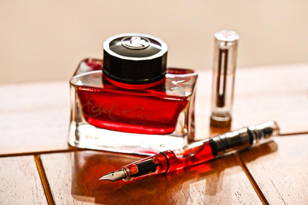 입문용으로 최고인 트위스비 에코 클리어 투명 만년필