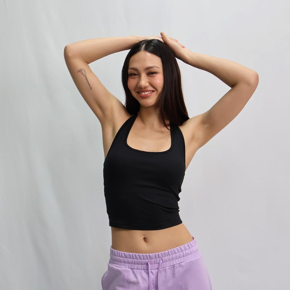 SUKHAA 블랙 홀터넥크롭탑 요가복 브라탑