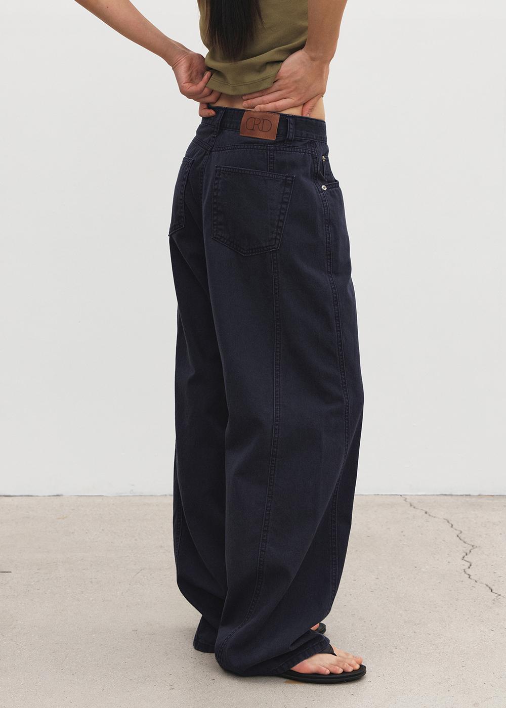 [4차/예약배송] Curved denim (vintage blue)