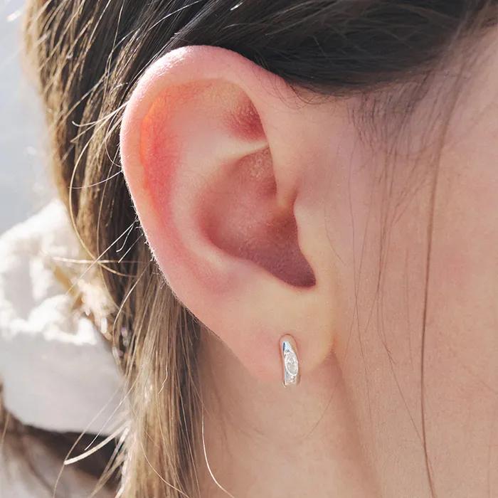 [29CM 단독][silver925][한소희, 노정의 착용] airy cubic earring