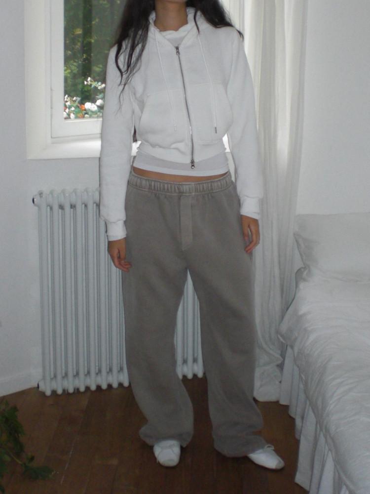 엠마 후드 집업(당일)