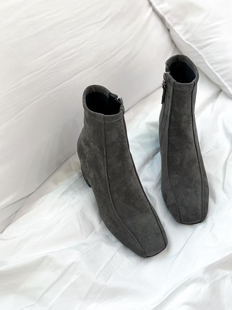 리오 스웨이드 스퀘어 절개라인 기모 스판삭스 통굽 앵클부츠