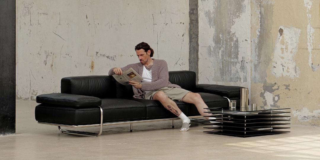 NOIR SOFA | Leather