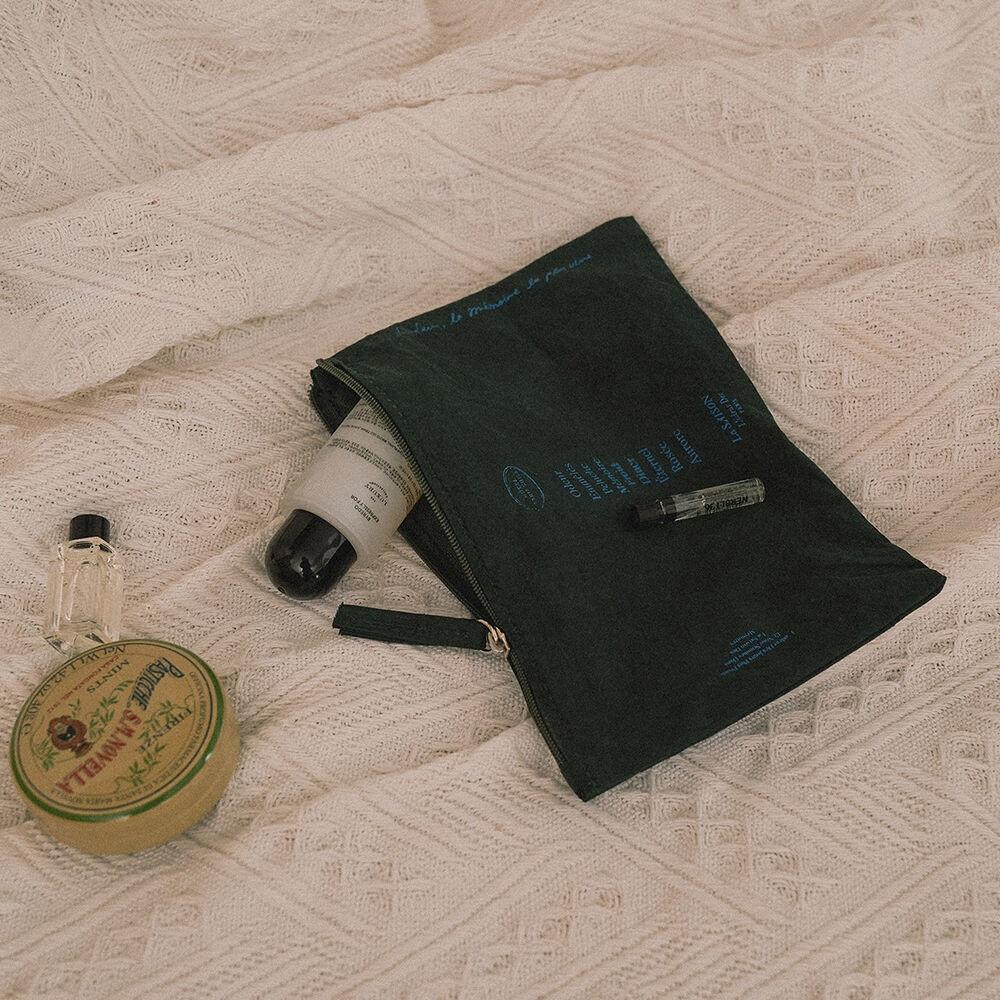 Holiday Pouch (Black Leaf)