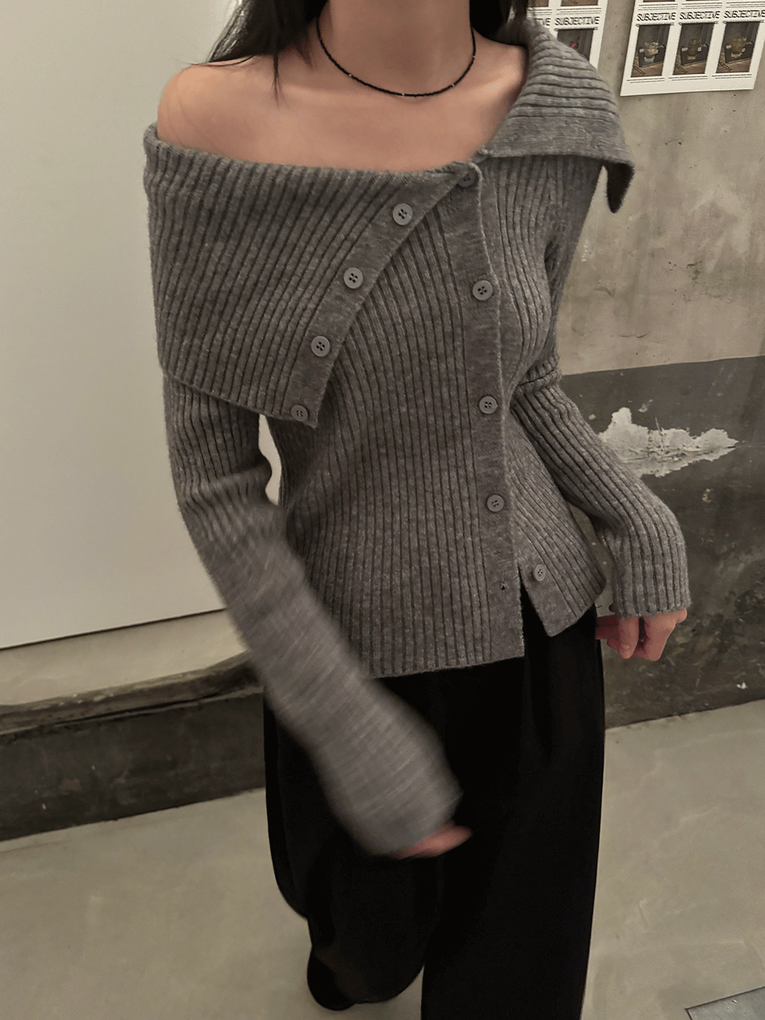 UNBAL OFF-KNIT TOP