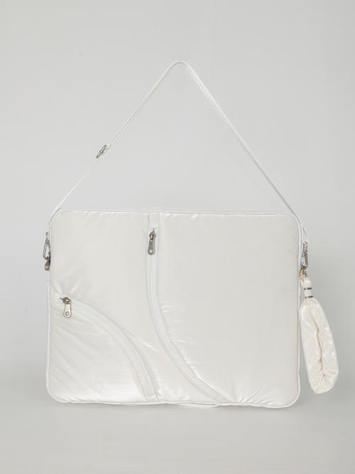 Lake 16 Laptop Clutch_Cream