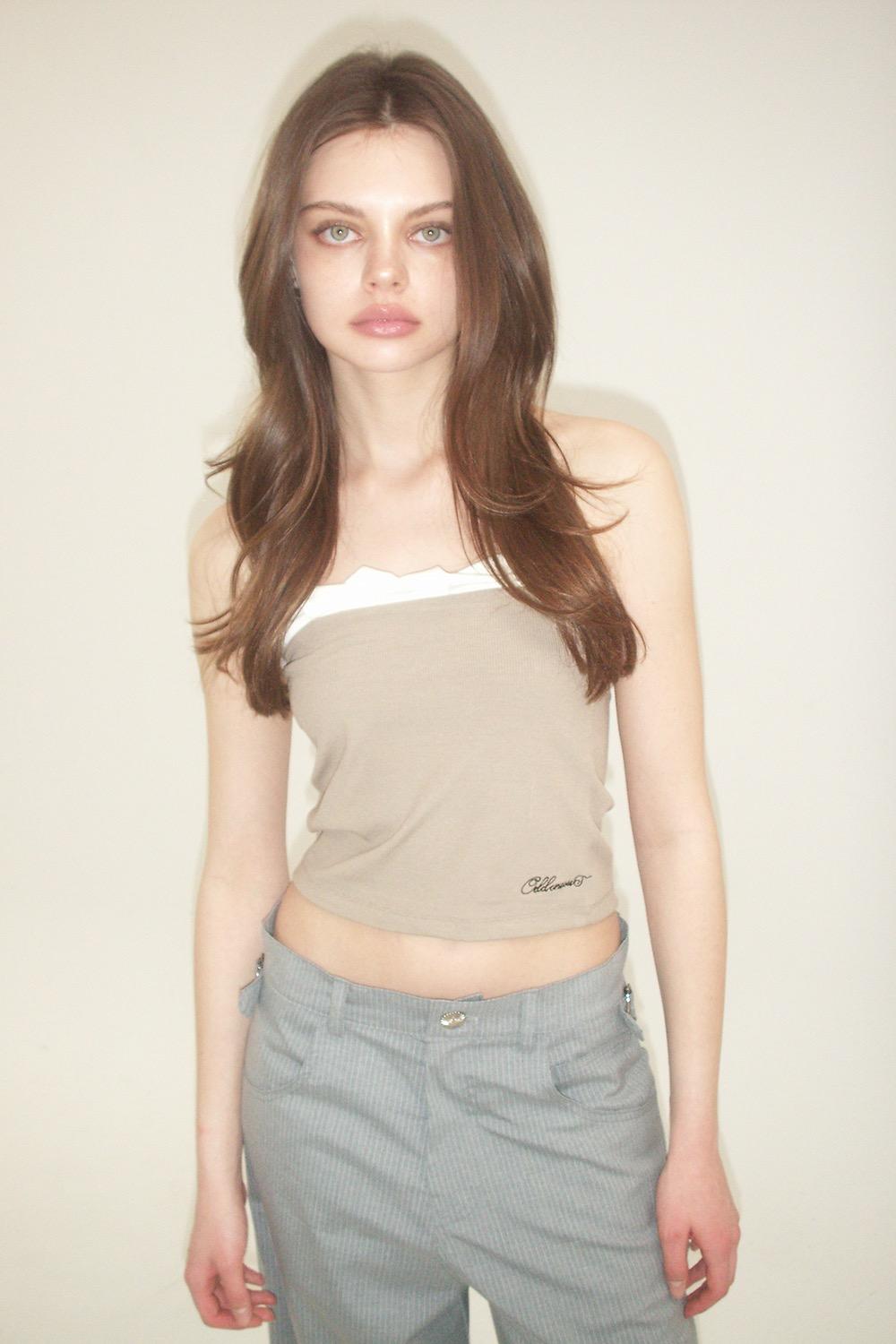 TWIST FRILL TOP BEIGE