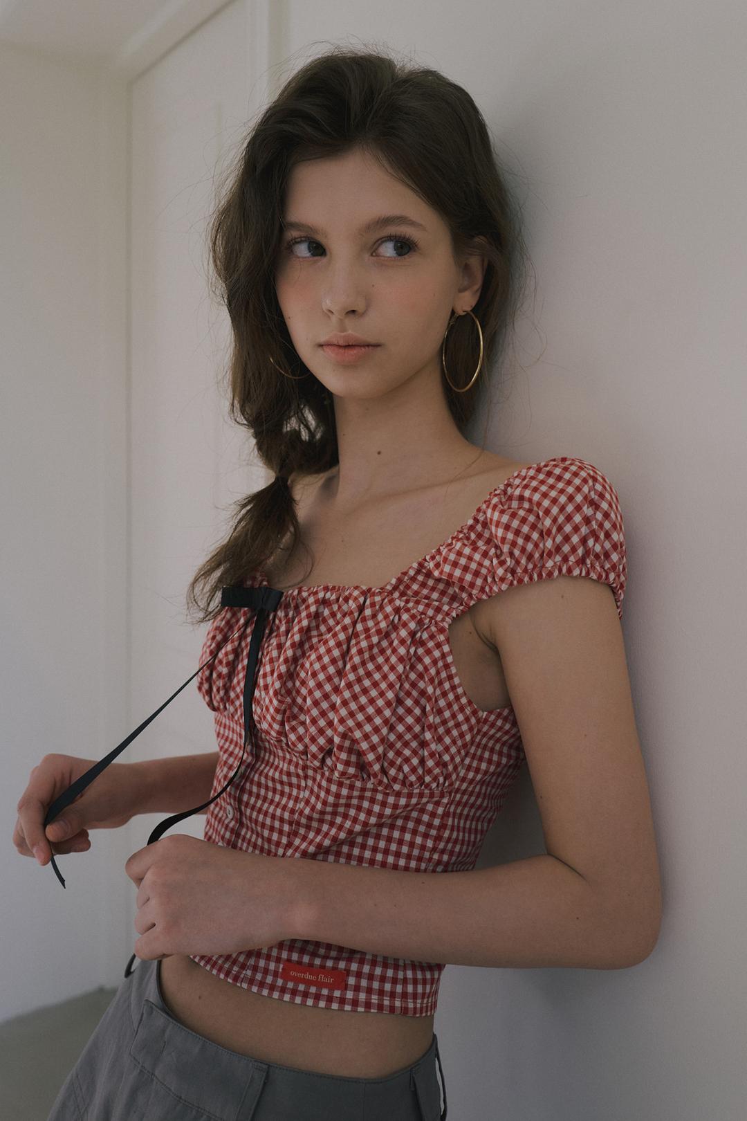 [2/28 예약배송] RIBBON HEART NECK VOLUME BLOUSE_RED CHECK