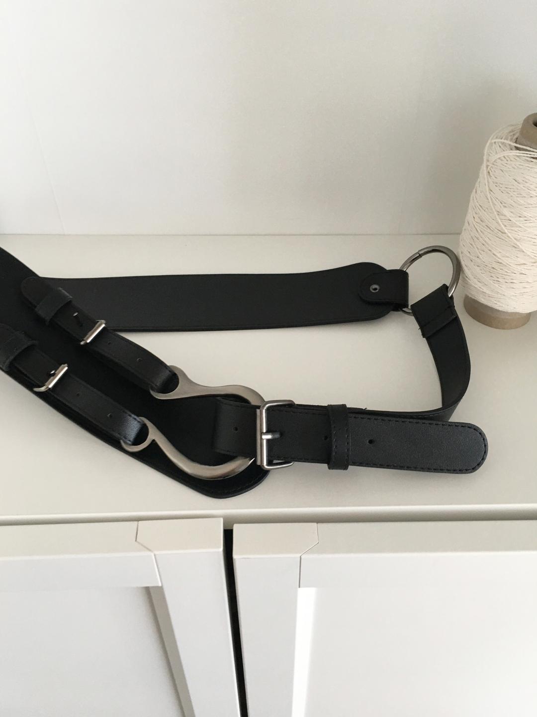 노비야카 Horseshoe belt