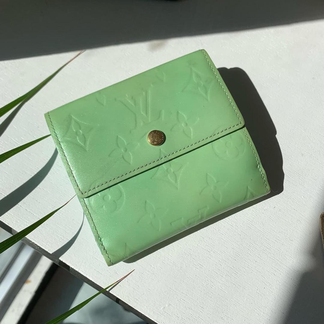 Louis vuitton wallet | 후루츠패밀리