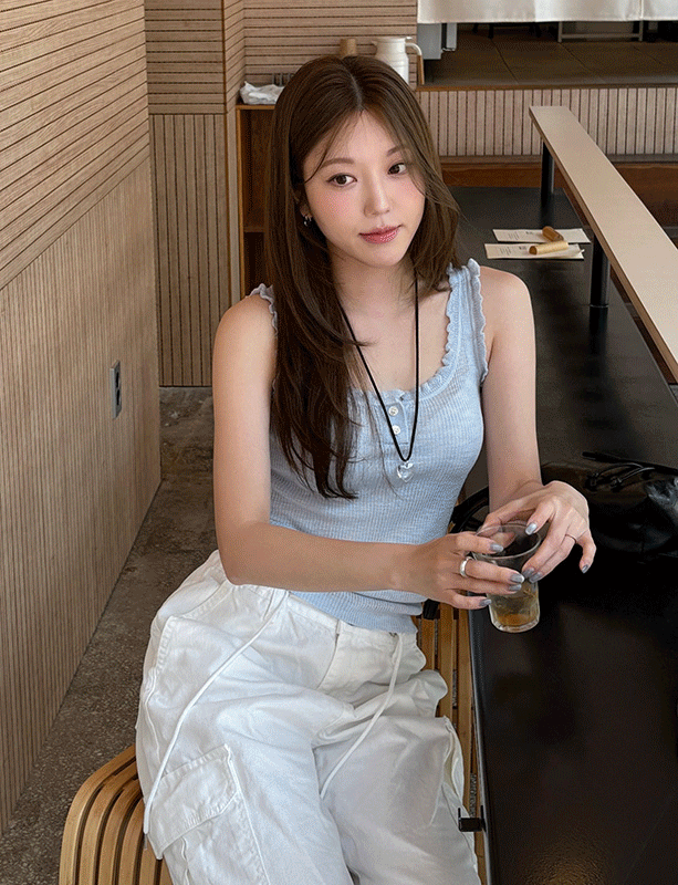 데이인 달리아 프릴 니트 나시