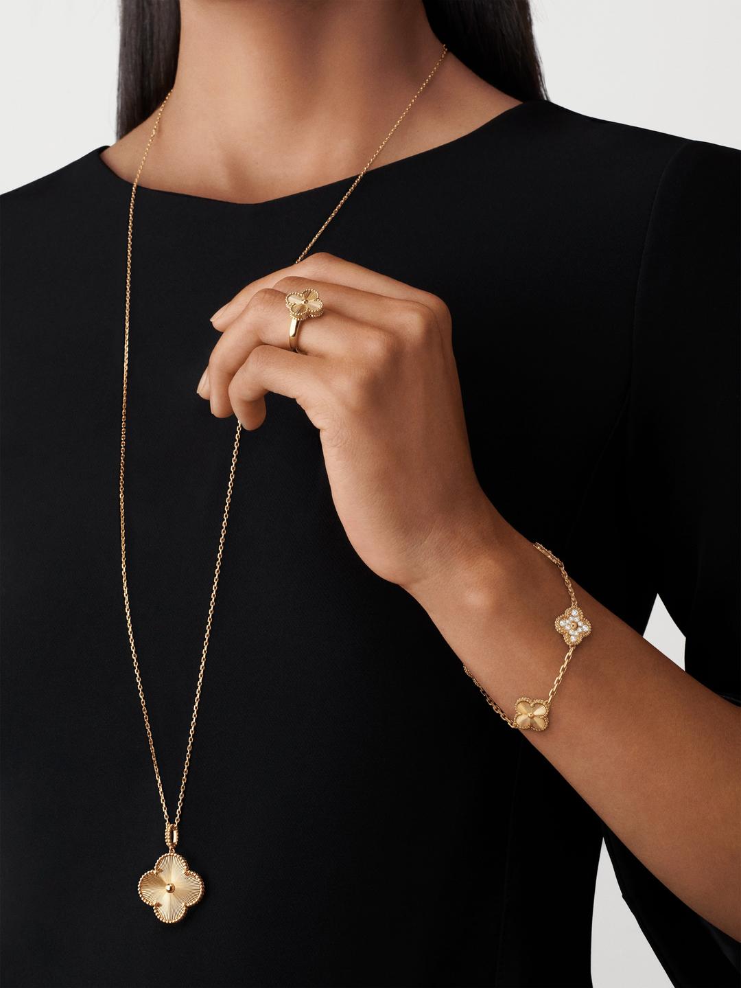 매직 알함브라 롱 네크리스, 1개 모티브